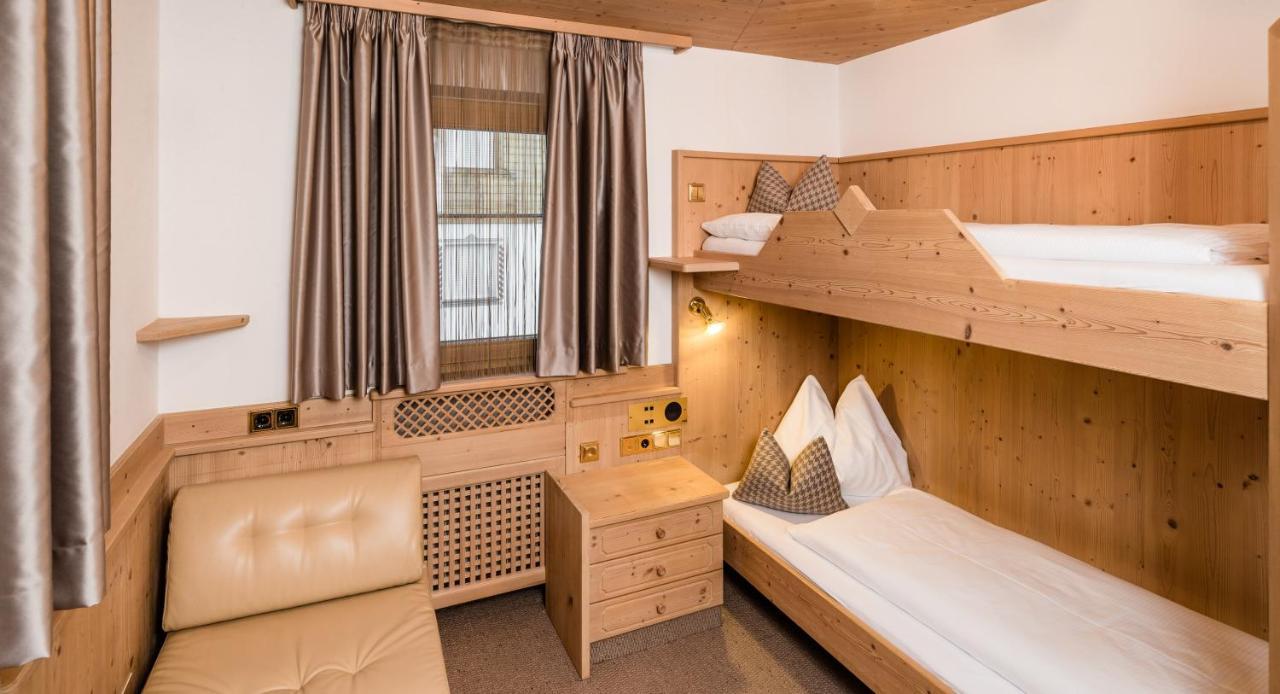 Apartments Villa Gardena - Gardenahotels 塞尔瓦迪加尔代纳山谷 外观 照片