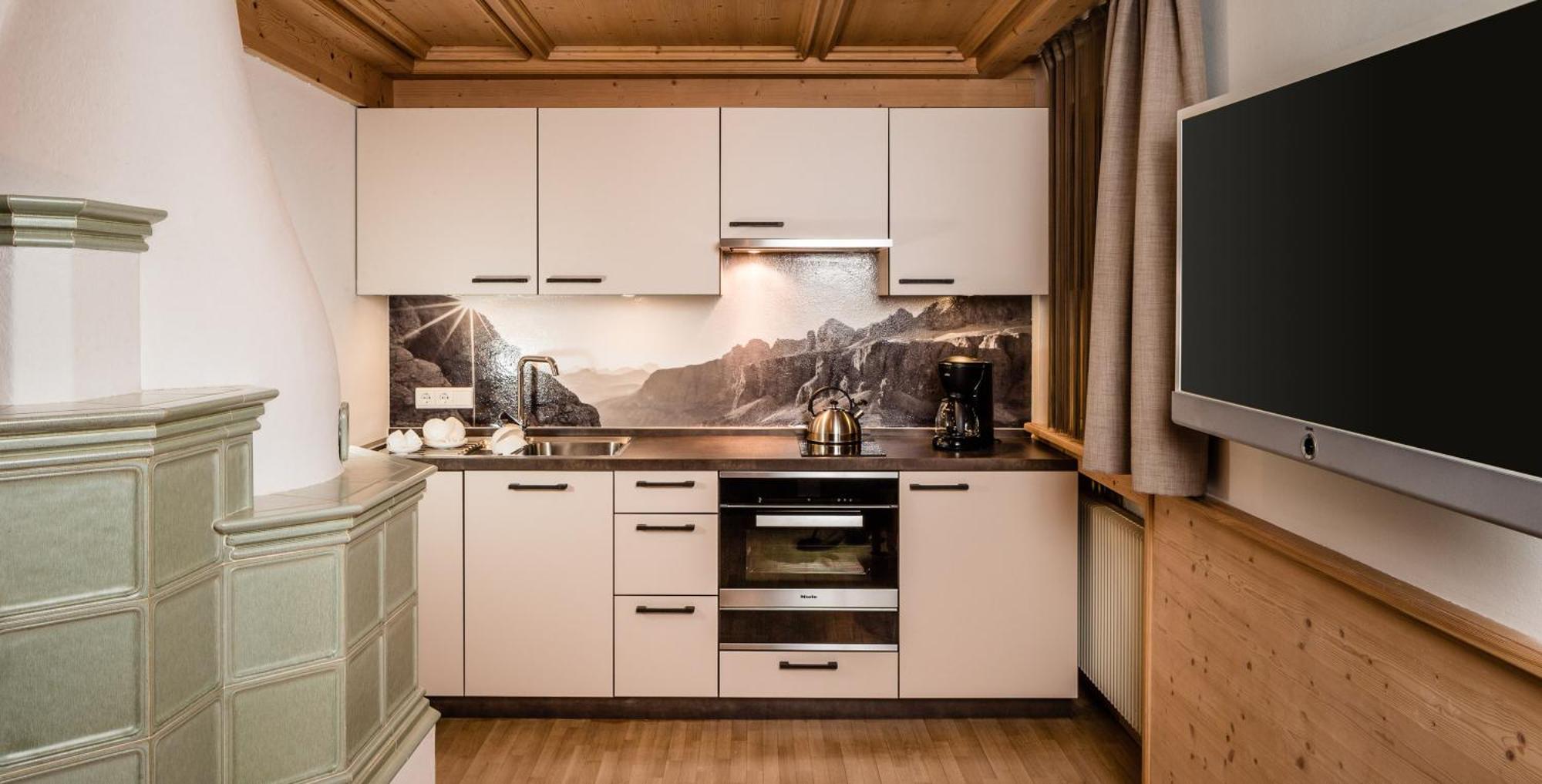 Apartments Villa Gardena - Gardenahotels 塞尔瓦迪加尔代纳山谷 外观 照片